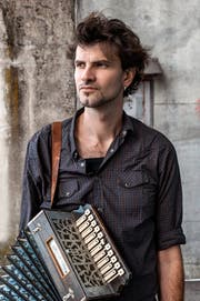 Der französische Bandleader und Akkordeonist Vincent Peirani. (Bild: ZVG)
