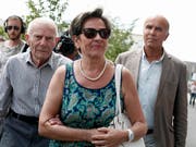 Lamberts Eltern haben bereits eine Klage gegen die Ärzte eingereicht. Sie werfen den Medizinern vor, ihren Sohn ermordet zu haben. Archivbild) (Bild: KEYSTONE/AP/THIBAULT CAMUS)