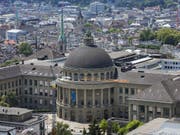 An der ETH Zürich werden Gelder und Ämter in den Departementen fair verteilt, sagte ein externer Bericht. (Bild: Keystone/CHRISTIAN BEUTLER)