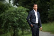 Der Luzerner FDP-Ständerat Damian Müller sagt: «Ich verteufle weder Autofahren noch Fliegen.» (Bild: Dominik Wunderli, Luzern, 8. Juli 2019)