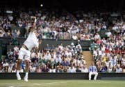 Bislang war der Aufschlag eine Waffe – auch gegen Nadal? (Bild: EPA)