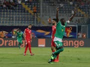 Senegals Cheikhou Kouyate jubelt über den Einzug in den Final des Afrika-Cups (Bild: KEYSTONE/AP/HASSAN AMMAR)