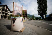 Am Dorfeingang in Walchwil stehen sogennante Big-Bags. (Bild: Stefan Kaiser, Walchwil, 13. Juli 2019)