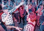 Auch Franz Arnold (links) mit Wiudä Bärg tritt auf. Bild: André A. Niederberger (Beckenried, 23. August 2018)