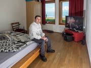 Jorge Fonseca in seinem kleinen Zimmer auf dem Hohen Kasten. (Bild: Hanspeter Schiess)