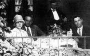 Drei Spione an einem Tisch: Benita von Falckenhayn, Günther Rudloff und der «polnische James Bond» Jerzy Sosnowski. (Bild: Getty)