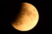 Der Mond reizt wieder, auch private Unternehmen wollen dorthin. (Bild: EPA)