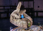 Sopranistin Melissa Petit in der Rolle der Gilda, zusammen mit dem Bulgarischen Bariton Vladimir Stoyanov, in der Rolle des Rigoletto, aufgenommen am Freitag, 12. Juli 2019. (KEYSTONE/Eddy Risch)