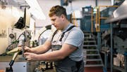 Dank Zukäufen konnte die Heerbrugger SFS ihren Umsatz leicht steigern. Bild: Christian Beutler/Keystone (12. Februar 2016)