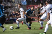 Marco Aratore (hier im Testspiel gegen Inter Mailand) schoss das Tor des ersten Spieltags – einen wunderschönen Schlänzer ins weite Eck. (Bild: Keystone)