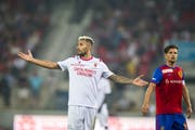 Der prominenteste Transfer vor der Saison verschuldete die Basler Führung: Valon Behrami. (Bild: Keystone)