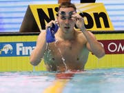 Anton Tschupkow nach seiner erfolgreichen Titelverteidigung über 200 m Brust (Bild: KEYSTONE/AP/MARK SCHIEFELBEIN)