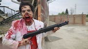 Der Herisauer Philipp Eugster hat sich mit seiner Rolle als Zombie im Film «Nutshot» einen Traum erfüllt. (Bild: PD)