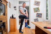 Porträt von Vito Ottomano, der es sich zum Ziel gesetzt hatte 10 Jahre vor dem Pensionsalter mit der Arbeit aufzuhören und dazu einen Plan mit der Zurich Versicherung ausgearbeitet hat. (Bild: Urs Bucher)
