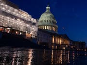Das US-Repräsentantenhaus billigte einen Haushaltskompromiss zwischen dem republikanischen US-Präsidenten Donald Trump und den oppositionellen Demokraten. (Bild: KEYSTONE/AP/ALEX BRANDON)