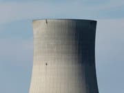 Wegen eines Kurzschlusses ist die Stromproduktion im AKW Gösgen derzeit unterbrochen. (Bild: KEYSTONE/GAETAN BALLY)