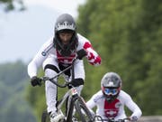 David Graf (vorne) rechnet sich an der WM in Heusden-Zolder einiges aus (Bild: KEYSTONE/PETER KLAUNZER)