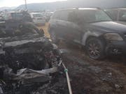 Trockenes Stroh und starker Wind: Auf einem Parkplatz beim Paléo Festival in Nyon sind mehrere Fahrzeuge ausgebrannt. (Bild: Kantonspolizei Waadt)