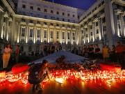 An der Ermordung einer 15-Jährigen in Rumänien hat sich am Samstag eine Massendemonstration gegen die Polizei und Landesregierung entzündet. (Bild: KEYSTONE/EPA/ROBERT GHEMENT)