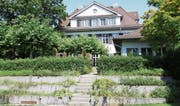 Der Kräutergarten etwas verwildert, die Räume leer geräumt. Die Zukunft des Restaurants Paul’s bleibt ungewiss. (Bild: Susi Miara)