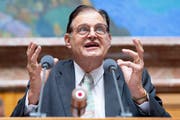 Claude Béglé während der Herbstsession 2018 im Nationalratssaal in Bern. Bild: Keystone/Anthony Anex
