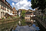 Die Idylle täuscht: Das Elsass - im Bild Strassburg - sorgt in Frankreich mit seinem Wunsch für mehr Autonomie für angespannte Stimmung. (Bild: Monika Neumann/pixabay)