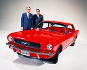 Lee Iacocca (l.) und Don Frey waren massgeblich an der Entwicklung des Ford Mustang beteiligt. (Bild: PD)