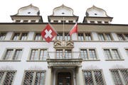 Der Schwyzer Regierungsrat hat sich auf ein angepasstes Strassenbauprogramm geeinigt. (Bild: Manuela Jans-Koch, Schwyz, 27. Januar 2012)
