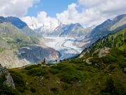 Der Aletsch Gletscher ist Unesco Welterbe: Doch mit zusehends häufigeren Hitzesommern schmelzen die Gletscher und schwitzen die Menschen. (Bild: KEYSTONE/ANTHONY ANEX)
