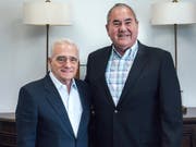 Der 76-jährige Oscarpreisträger Martin Scorsese (links) freut sich über die geplante Weltpremiere seines neuesten Werkes in New York. (Bild: KEYSTONE/AP Osage News/CODY HAMMER)