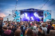 Die Stimmung am Openair Sur le lac in Eggersriet ist familiär, die Musik avantgardistisch. (Bild: Urs Bucher/Tagblatt)