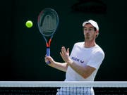Andy Murray beim Training in Wimbledon (Bild: KEYSTONE/AP/BEN CURTIS)