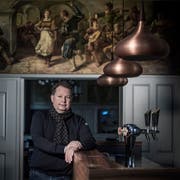 Saemi Honegger im Restaurant Eichhof, das er seit 2017 gepachtet hat. (Bild: Pius Amrein, Luzern 20. Dezember 2017)