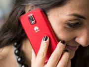 Die Verkäufe von Huawei-Smartphones sind trotz der Ankündigung von Google, Huawei keine Android-Updates zu liefern, um fast ein Viertel gewachsen. (Bild: KEYSTONE/GAETAN BALLY)
