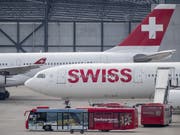 Die Fluggesellschaft Swiss hat im ersten Halbjahr den Preisdruck in Europa zu spüren bekommen. (Bild: KEYSTONE/CHRISTIAN MERZ)