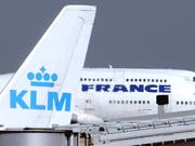 Die Air France-KLM-Gruppe hat im zweiten Quartal deutlich zugelegt. (Bild: KEYSTONE/AP/REMY DE LA MAUVINIERE)