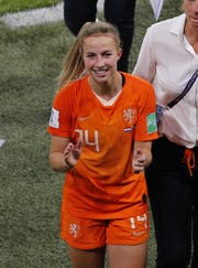 Die Niederländerin Jackie Groenen feiert den Finaleinzug an der WM in Frankreich. (Bild: Francois Mori/AP, Lyon, 3. Juli 2019)