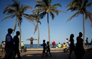 Die Ferienstimmung soll nicht von Kreditkarten-Gebühren getrübt werden. EPA/Kim Ludbrook