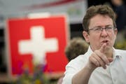 Albert Rösti, Parteipräsident der SVP, während der Delegiertenversammlung der Partei in Orbe, am 29. Juni. (Keystone)