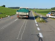 Ein 79-jähriger E-Bike-Fahrer wurde beim Zusammenprall mit einem Lieferwagen in Lommis TG tödlich verletzt. (Bild: Kantonspolizei Thurgau)