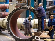 Die deutsche Industrie hat im Mai die globalen Handelskonflikte sowie die wirtschaftlichen Unsicherheiten zu spüren bekommen. (Bild: KEYSTONE/AP/Martin Meissner)