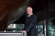 Peter Mendler (67) auf der Dachterrasse des KKL. (Bilder: Nadia Schärli, Luzern, 7. Juni 2019)