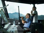 Fluglotsen-Engpass bei Skyguide: Nach der Verurteilung eines Flugverkehrsleiters meldete sich ein gutes Dutzend Lotsen krank. (Bild: KEYSTONE/TI-PRESS/ALESSANDRO CRINARI)