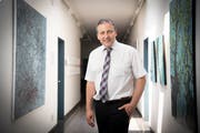 Goldachs Gemeindepräsident Dominik Gemperli wünscht sich Bürger, die lokal einkaufen. (Bild: Ralph Ribi)