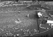 Die Bühne des ersten Open Airs in Frauenfeld im Jahr 1987, das zunächst «Out in the Green» hiess. (Bild: Stadtarchiv Frauenfeld)