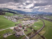 Ansicht der Gemeinde Honau (im Vordergrund) mit Root und Gisikon im Hintergrund. Bild: Pius Amrein (Honau, 8. April 2019)
