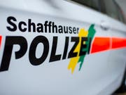 Die Stadtpolizei Stein am Rhein sowie die Schaffhauser Polizei mussten wegen eines Rentners ausrücken, der mit einem Luftgewehr auf Gebäude und Bäume schoss. (Bild: KEYSTONE/ENNIO LEANZA)