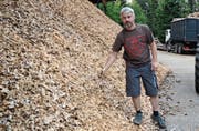 Johannes Hauri kann der SAK ab Herbst keine Holzschnitzel mehr liefern. Bild: Karin Erni