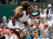 Serena Williams strebt in Wimbledon die Egalisierung des Rekords von Margaret Court von 24 Grand-Slam-Titeln an (Bild: KEYSTONE/AP/KIRSTY WIGGLESWORTH)
