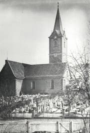 Die Kirche St.Mangen und der dazugehörige Friedhof vom Unteren Graben her. (Bild: Stadtarchiv OG St.Gallen)